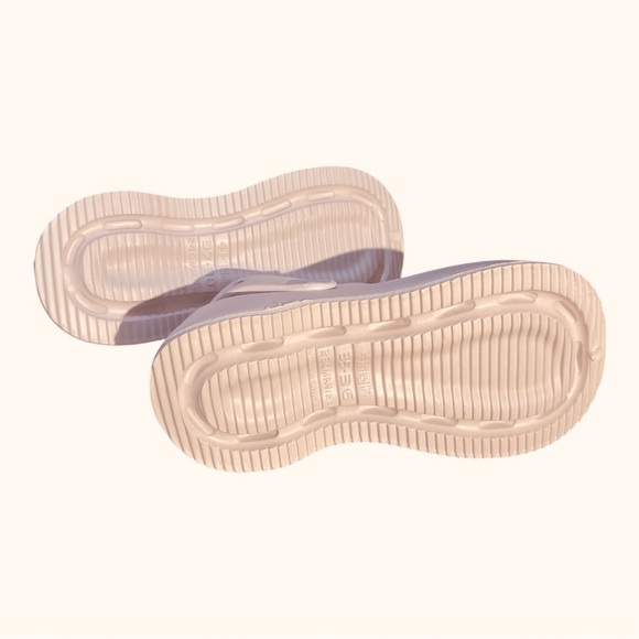 Cozy Indoor Slippers w/Thick Soles for Women Size 37-38 (US W 6-7) |Light Purple - Picture 4 of 6